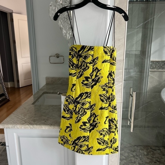 ALICE + OLIVIA Tayla Structured Jacquard Mini Dress - Picture 14 of 16